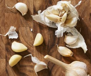 k_Photo_Series_2022-10-how-to-mince-garlic_how-to-mince-garlic-715