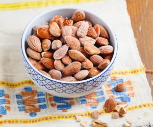 simple-roasted-salted-almonds-5