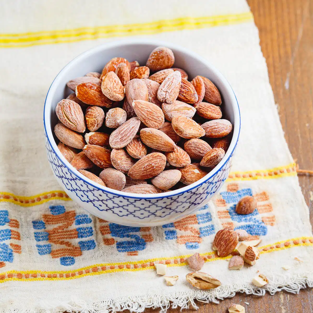 simple-roasted-salted-almonds-5